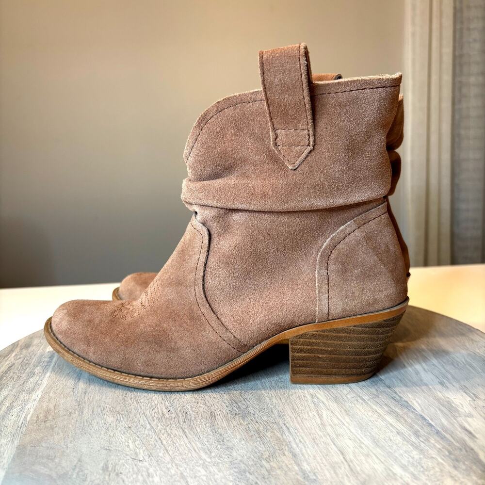 Dingo Tan Brown Suede Western Ankle Boots Women's US Size 7.5 Stacked Heel - Picture 2 of 9